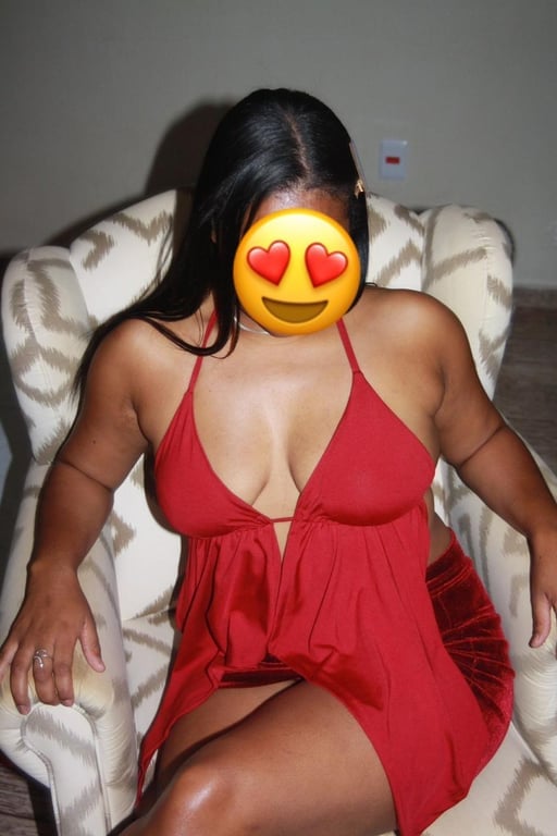 Sara Lancaster – Massagem & Prazer em Cada Toque Massagem sensual