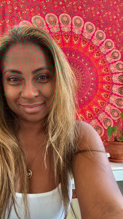 Prema Advita- Terapia Tântrica e Nuru Massage 