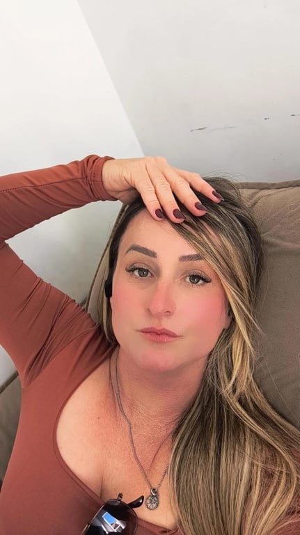 Claudia massoterapeuta - Massagem Relaxante Massagem nuru em