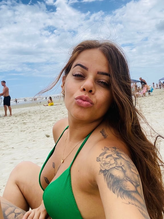 Ísis knust Massagem nuru