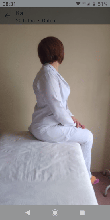 Cris morena clara coroa massagista profissional.Local particular .. Massagem