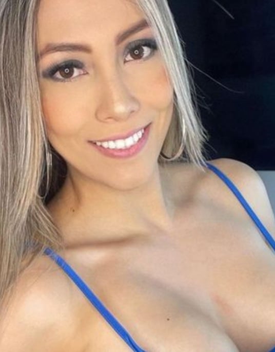 Júlia carinhosa 
