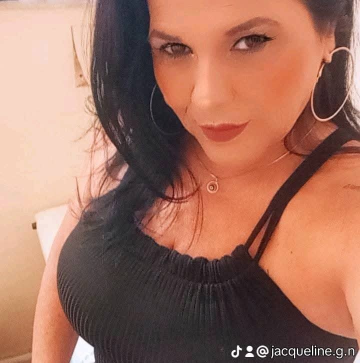 Monique massagens - Seu corpo precisa de cuidados