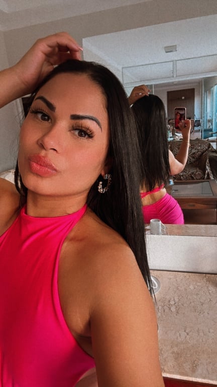 Thayla,Entre tesão gemidos e arrepios,relaxe até perde o controle Massagem