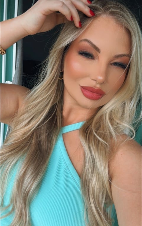 Camila massoterapeuta atendo sozinha 
