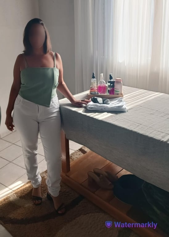 Paola massoterapeuta - Massagem Nuru, Relaxante e Tântrica Massagista em
