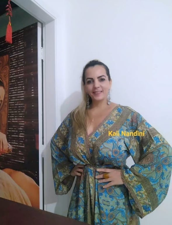 Tântrica, sensual e Naturalista Kali Massagem sensual em