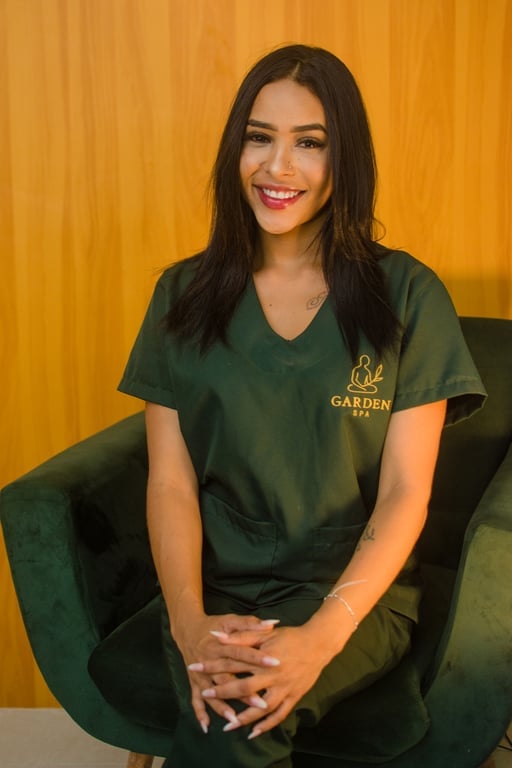 Adrielly Silva Massagem em