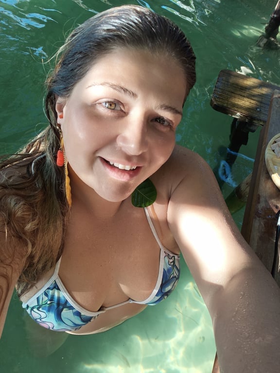  JAKI TERAPEUTA TÂNTRICA NURU Massagista