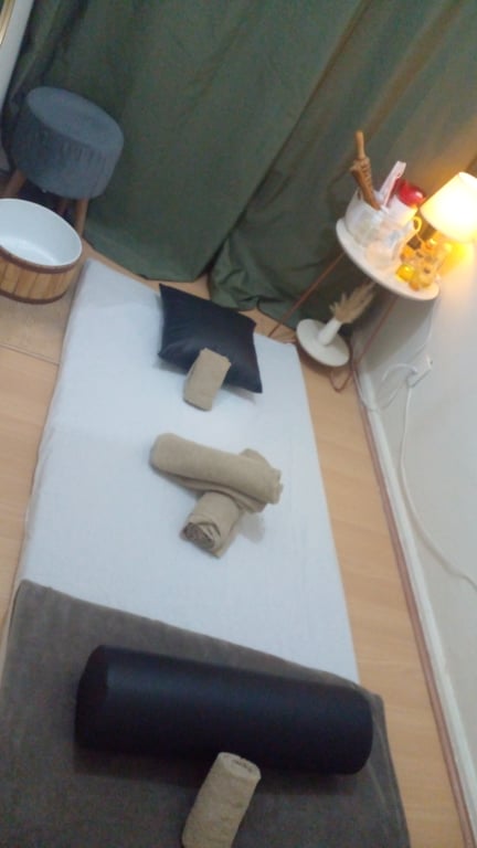 Shákti Devi Massoterapeuta e terapeuta tântrica profissional 