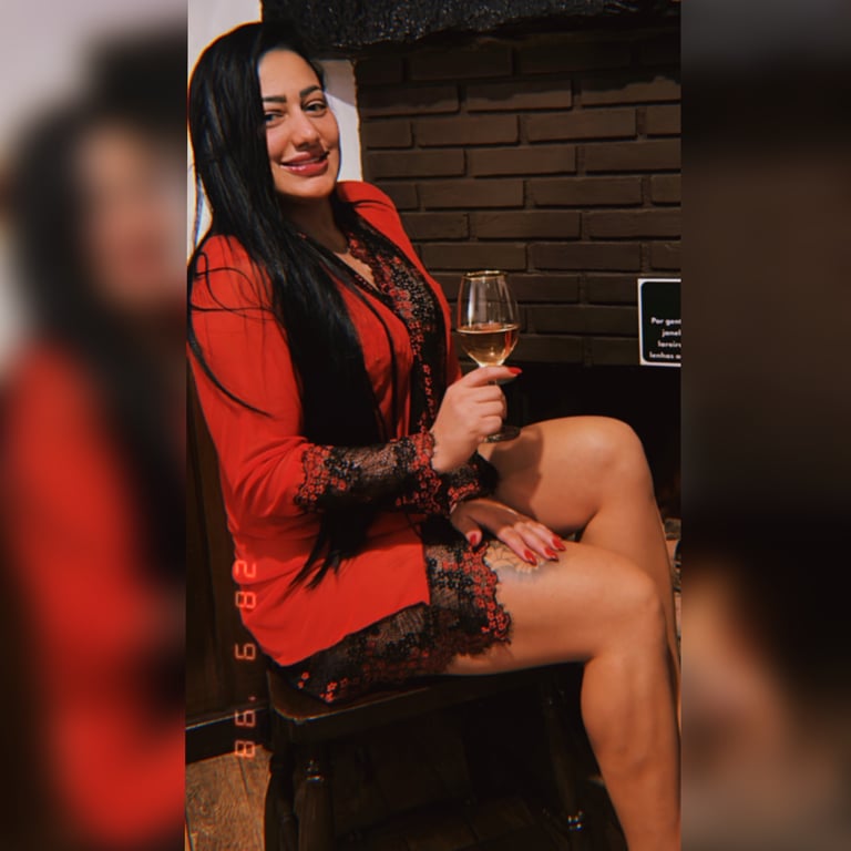 Franciele Terapeuta massagem TÂNTRICA SENSUAL