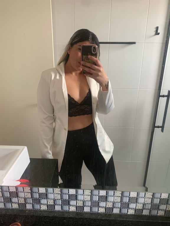 Agata massagista sensual diferenciada com prazer garantido