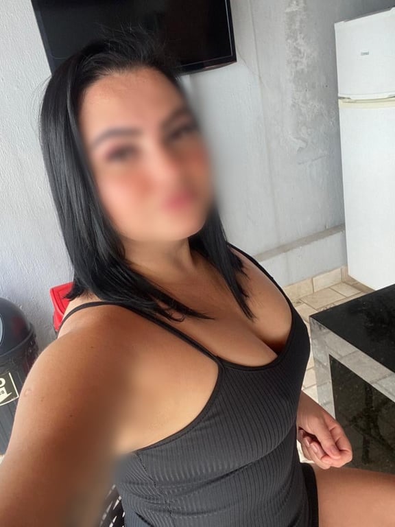 Giovanna Dantas, especialista em massagem Tântrica