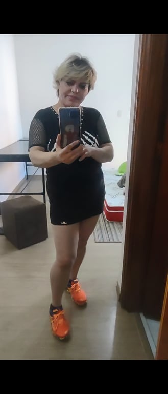 Olá ! Sou Sirlene terapeuta tântrica. Atendimento Massagem tântrica em