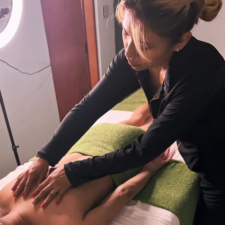 Sara Boliviana - Massoterapeuta