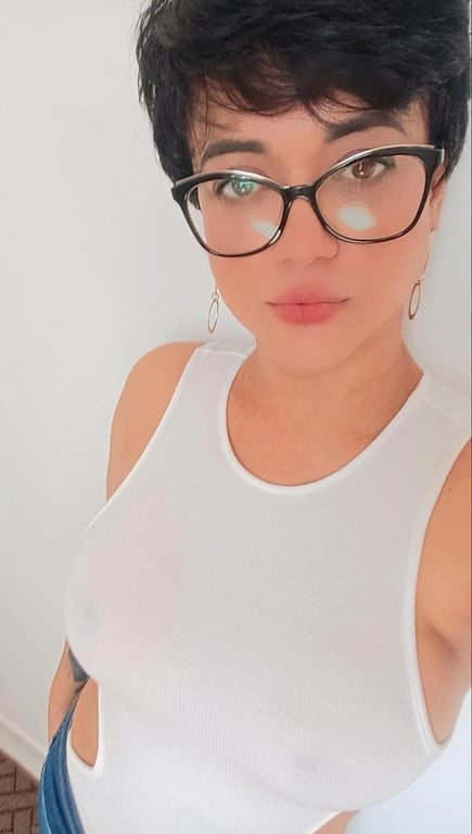 Aline Massoterapeuta - Massagem Terapêutica Bem-estar e Equilíbrio Massagista