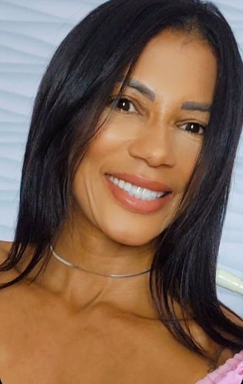  Terapeuta Especialista em Massagem Tailandesa Massagem sensual