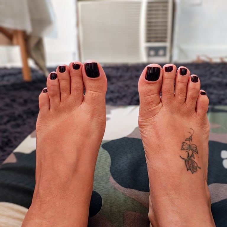 Thais - Massagem Tântrica e Nuru Massagem