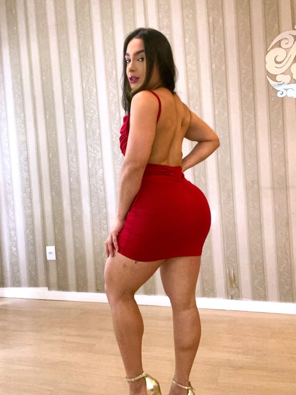 Massagens Sensuais e relaxantes com a Terapeuta Ayra Monteiro. Massagem