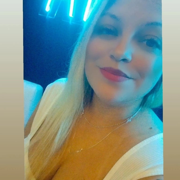A melhor massagem nuru está aqui ! Massagem