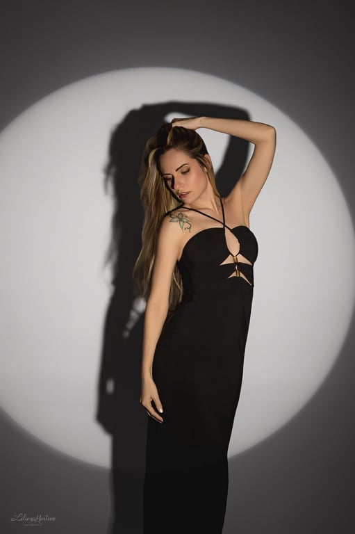 Cris Naiara (Toque & Essência) Massagem em