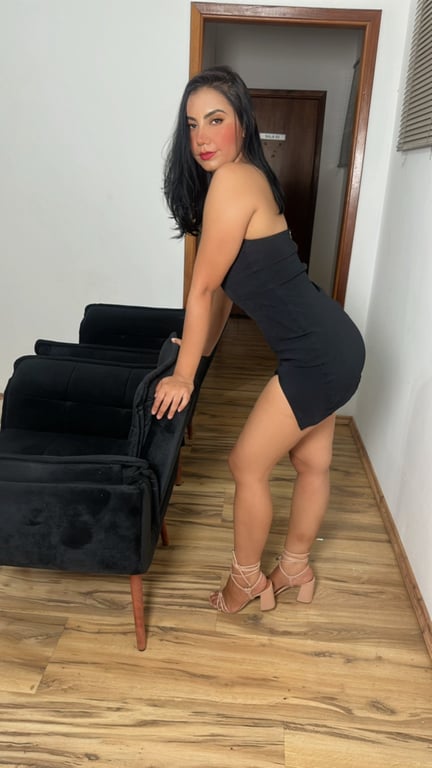 Clara Oliveira Massoterapeuta Massagem tântrica