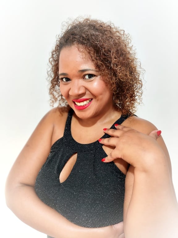 Emily Leoa Massagem Relaxante e Sensual Massagem nuru em