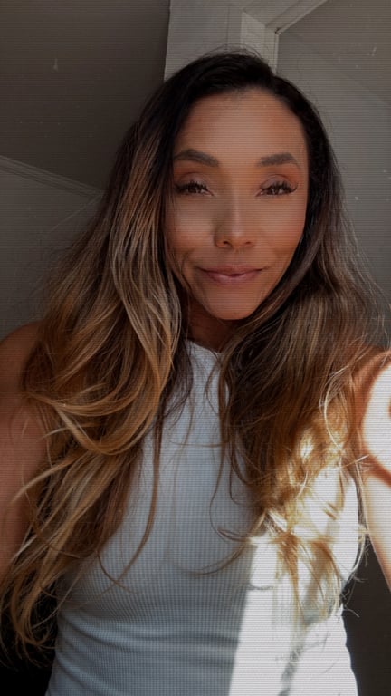 Ellen massagista especializada em técnicas tântricas e sensuais Massagem sensual