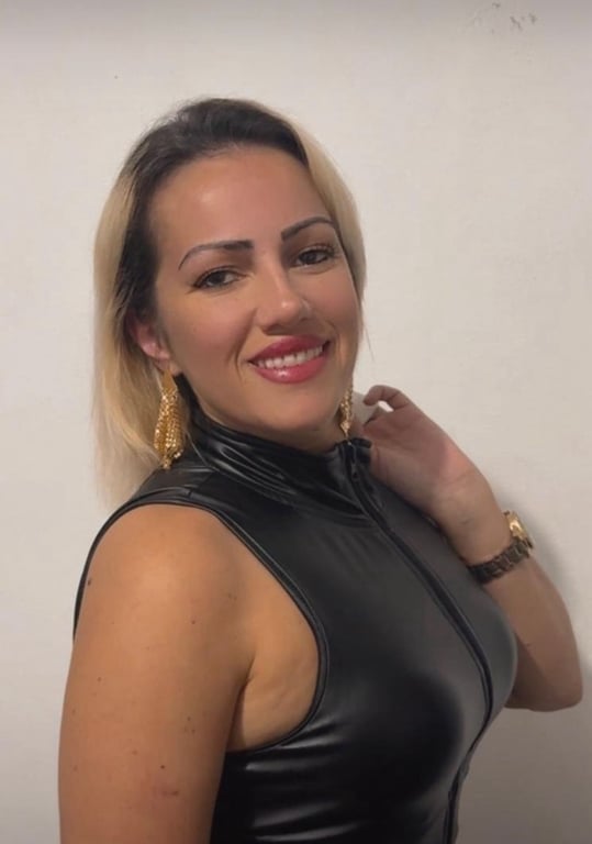 Massagem Sensual quente e gostosa - Ariane 