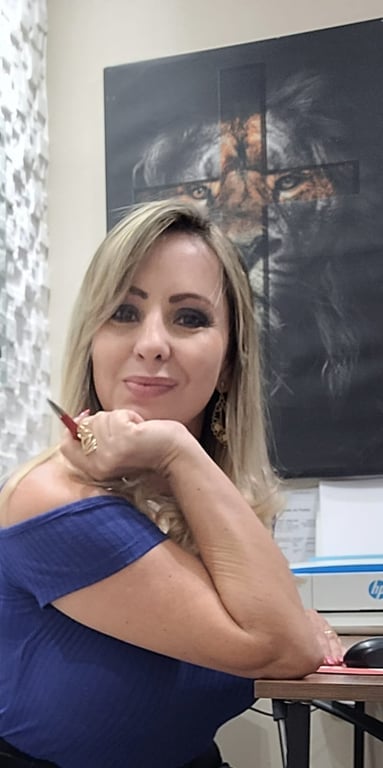 Adriana | Terapeuta | Massagem tântrica profissional Massagem sensual