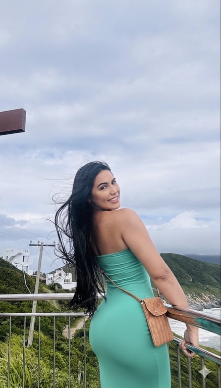 Anne. Massagem tântrica Massagem tântrica