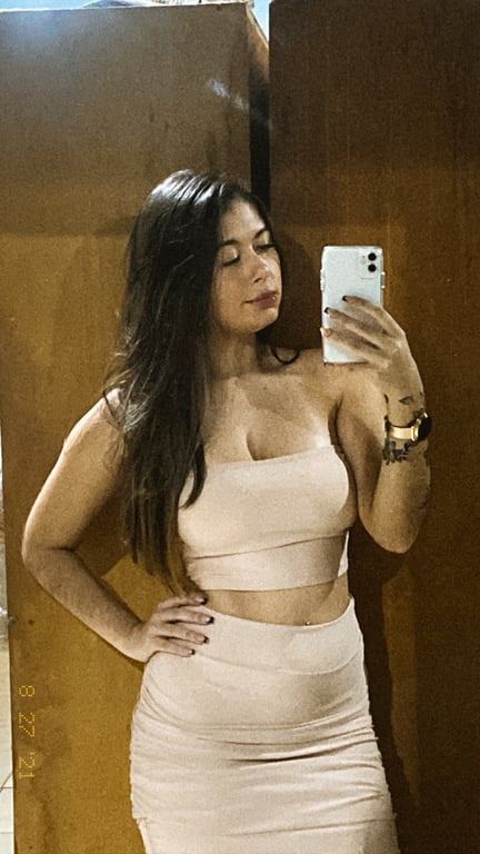 Andressa – Toque envolvente, massagem com prazer e discrição Massagem nuru