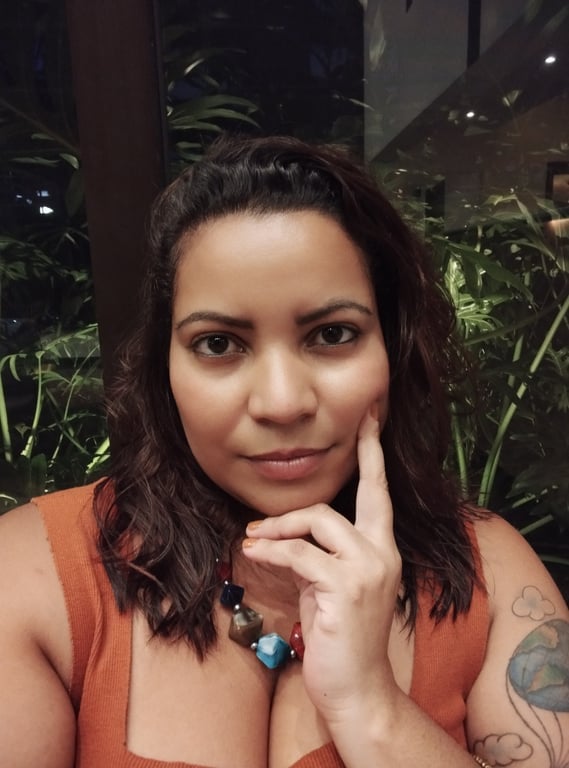 A melhor profissional de SP cuidando de você! Massagem