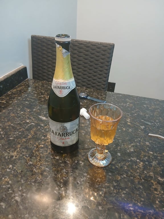 Massagem tântrica , ventosaterapia ,Drenagem linfática, Esculpe Detox