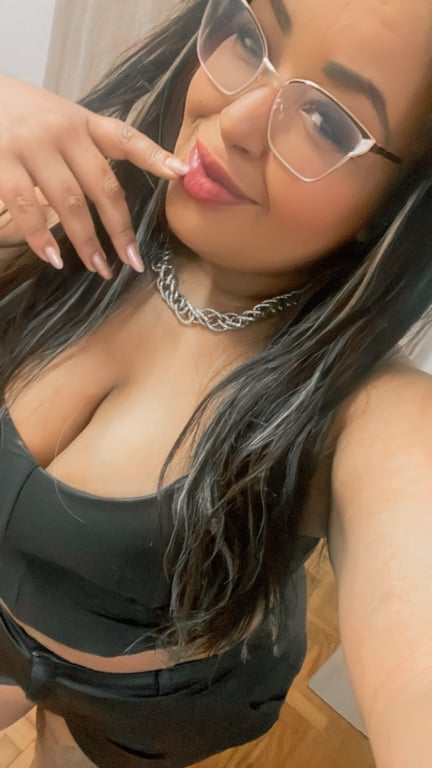 Nicolly Massagista Sensual com local discreto e sozinho Massagem nuru em