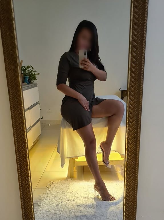 Nah - Facilitadora de Intimidade Somática Massagem