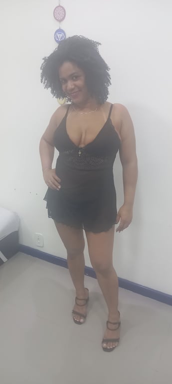 Nathi Morena Carioca simpática, gostosa e cheirosa. Massagem nuru