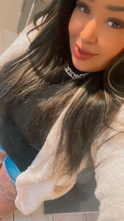 Nicolly Massagista Sensual com local discreto e sozinho Massagem nuru em