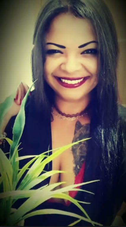 Fernanda Nogueira - A tia do tantra 