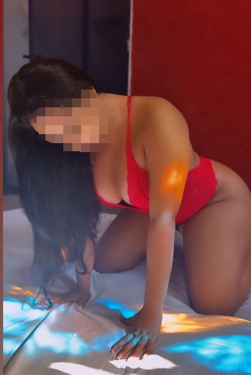 Massagista carinhosa, me entrego nas sessões. Massagem nuru