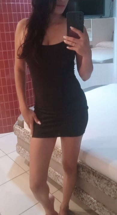 Amanda, massagem relaxante e sensitiva.