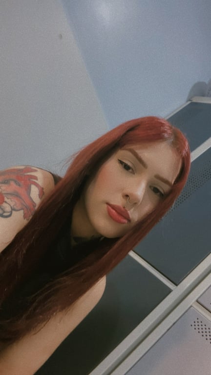 Nia Massagem terapêutica e sensual Massagem em