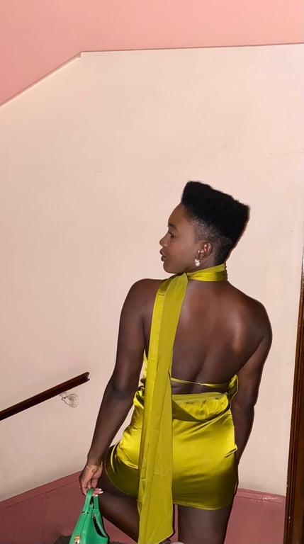 Massagista - Sensual, relaxante e desportiva.