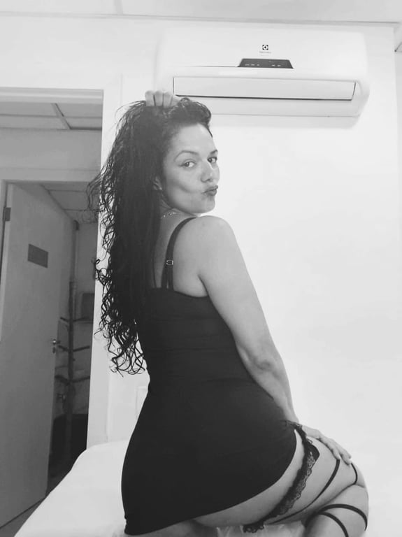 Larissa massoterapeuta para clientes exigentes Massagem sensual em