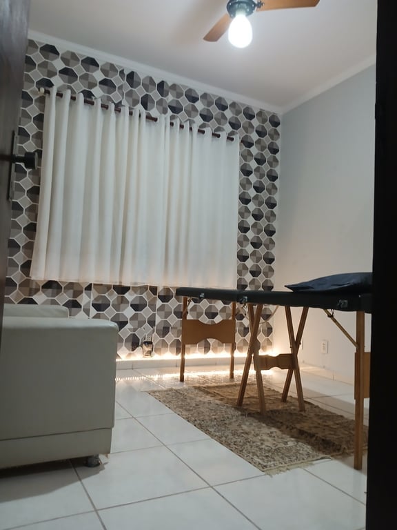 Clínica de massagem. Seu refúgio de bem estar Massagem Tântrica