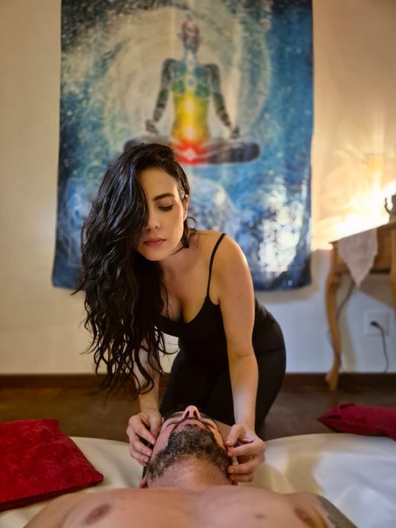 Terapeuta Tântrica em Jundiaí Massagem