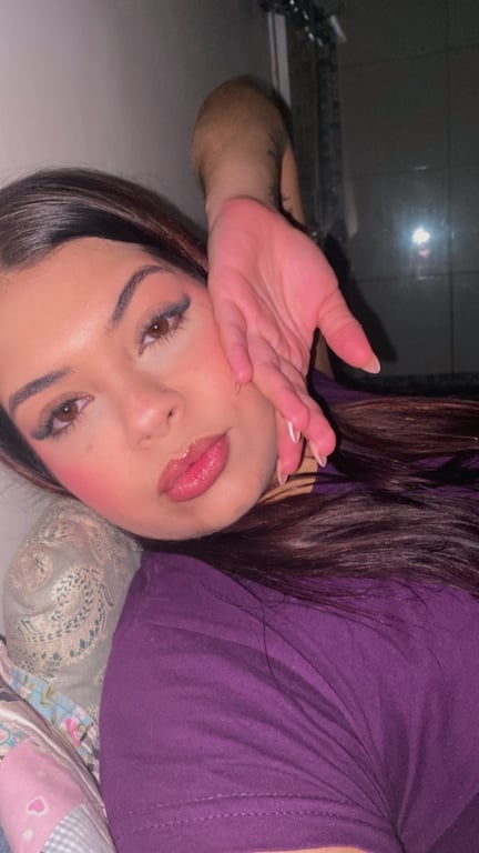 Massagista linda e simpática Massagem sensual em