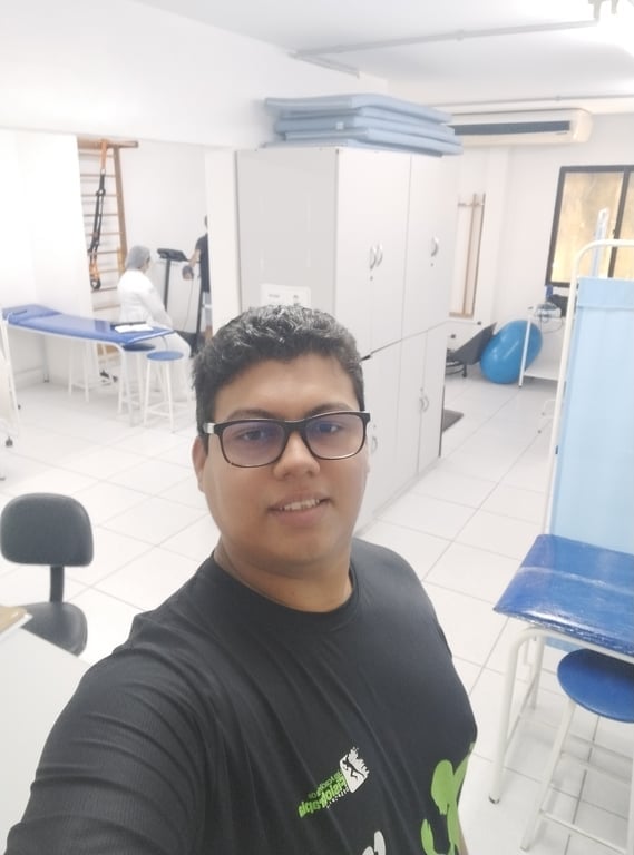 Thomas Fisioterapeuta e massoterapeuta Massagem