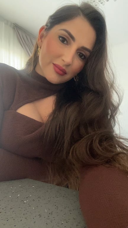 Elena - Mix de massagem tântrica e nuru/ Não trabalho com sexo. Massagem sensual