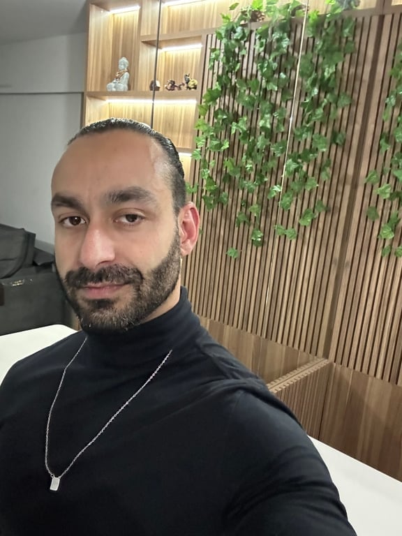 Diego - Massagem Relaxante, Quick Massage e Reflexologia Podal Massagem nuru